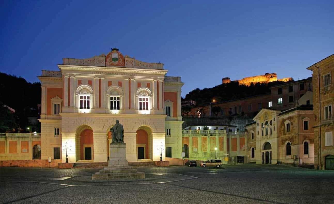 Ellebi Galleria E Dimora D'Arte Cosenza Exterior photo